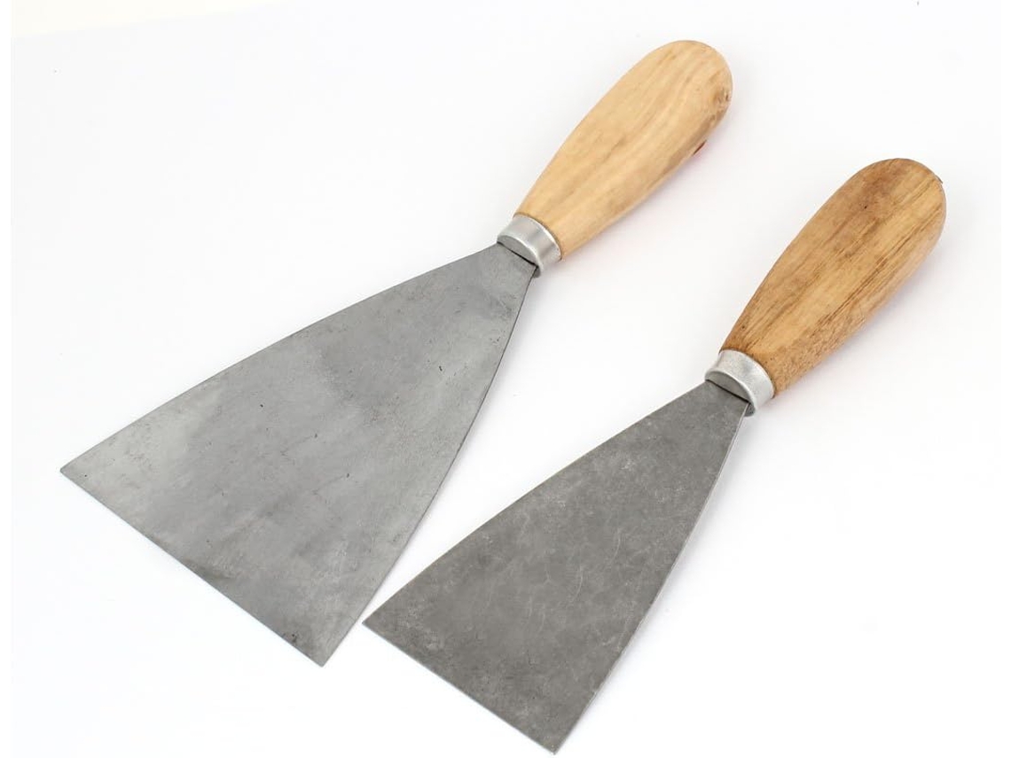 Piezas De 2. 5" De Ancho. Hoja De Metal. Mango De Madera.