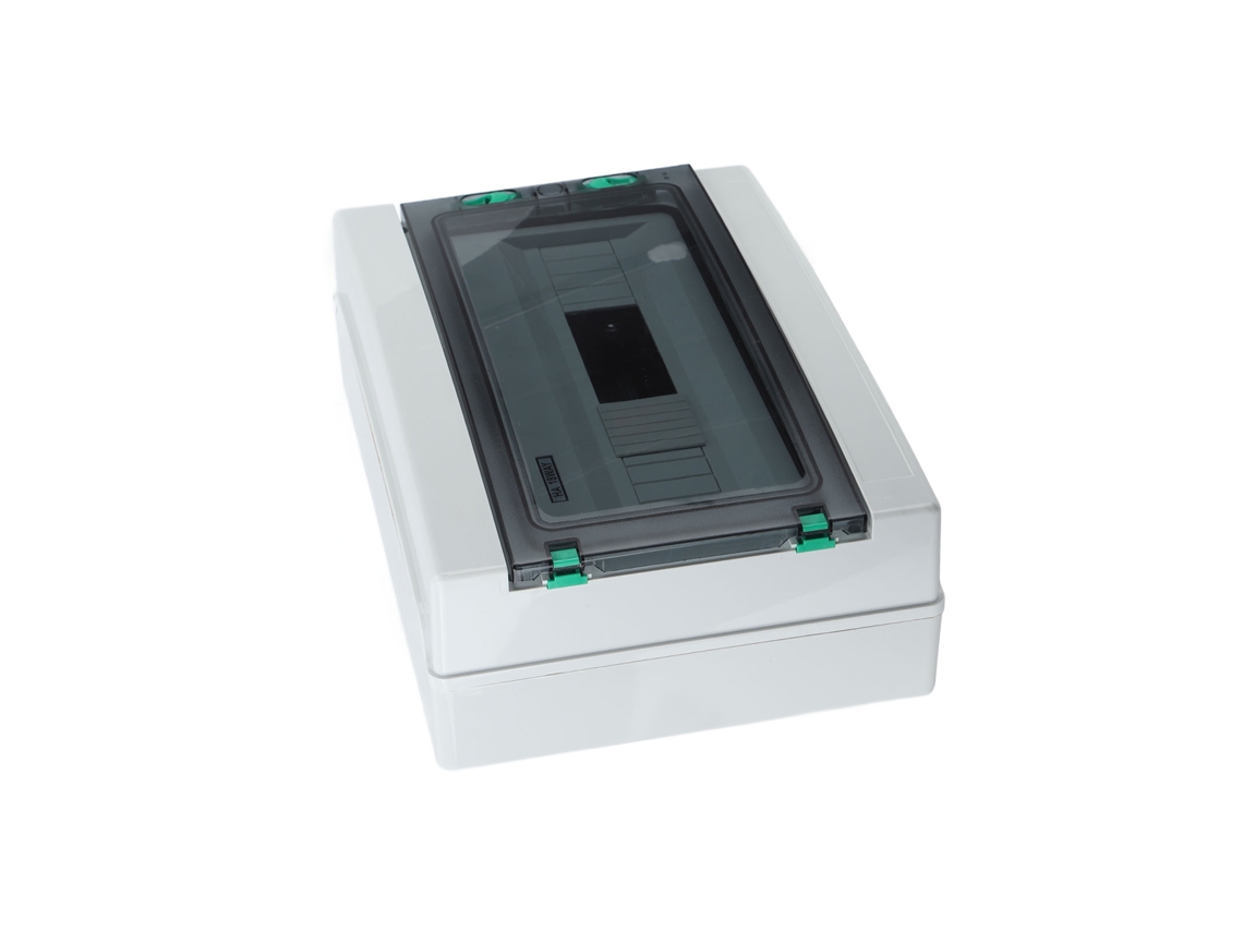 Caja de distribución exterior estanca IP65 con 18 interruptores automáticos y carril DIN
