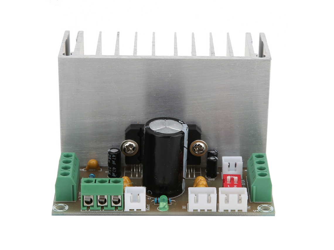 Módulo Amplificador Para Automóvil Xh-m231 Tda7388 De 4 Canales Y 4x41w, Placa Amplificadora De 12v Con Disipador De Calor.