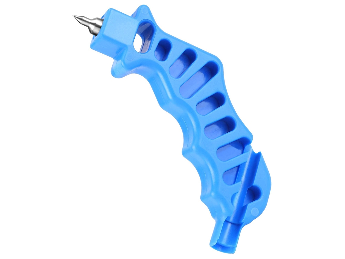 Herramienta de perforación e inserción para tuberías de riego por goteo.