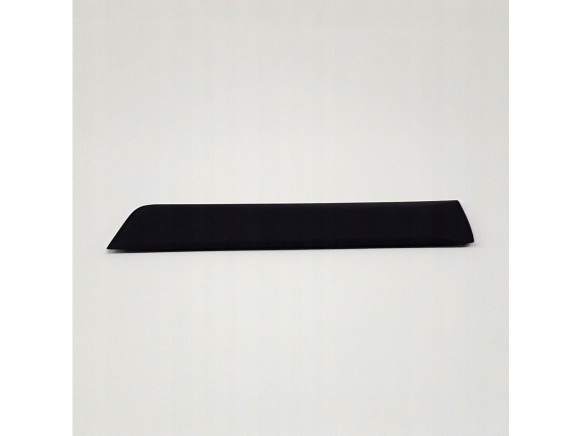 Panel inferior izquierdo de la puerta trasera del Volvo XC60 (pieza original)