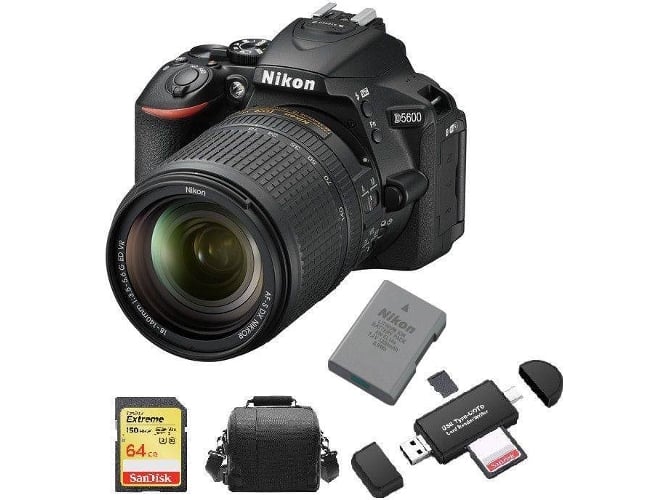 Kit Cámara Réflex NIKON D5600 AF-S 18-140mm F3.5-5.6G ED VR DX + 64GB SD card + Bolsa + EN-EL14A + Leitor Tarjetas