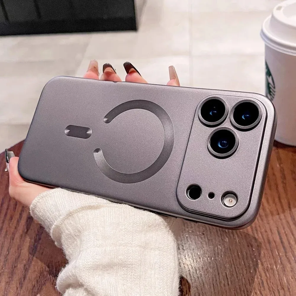 (iphone 16 Pro Gris) Lujosa Funda Metálica Magnética Para Iphone Con Soporte Para Carga Inalámbrica.