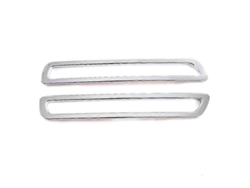 Accesorios para Honda CR-V 2023: Manija de puerta, espejo retrovisor, luz antiniebla trasera y adornos.