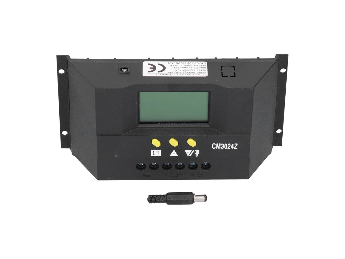 Controlador solar Primerox PWM de 12V/24V y 40A con pantalla LCD y protecciones para generación fotovoltaica.
