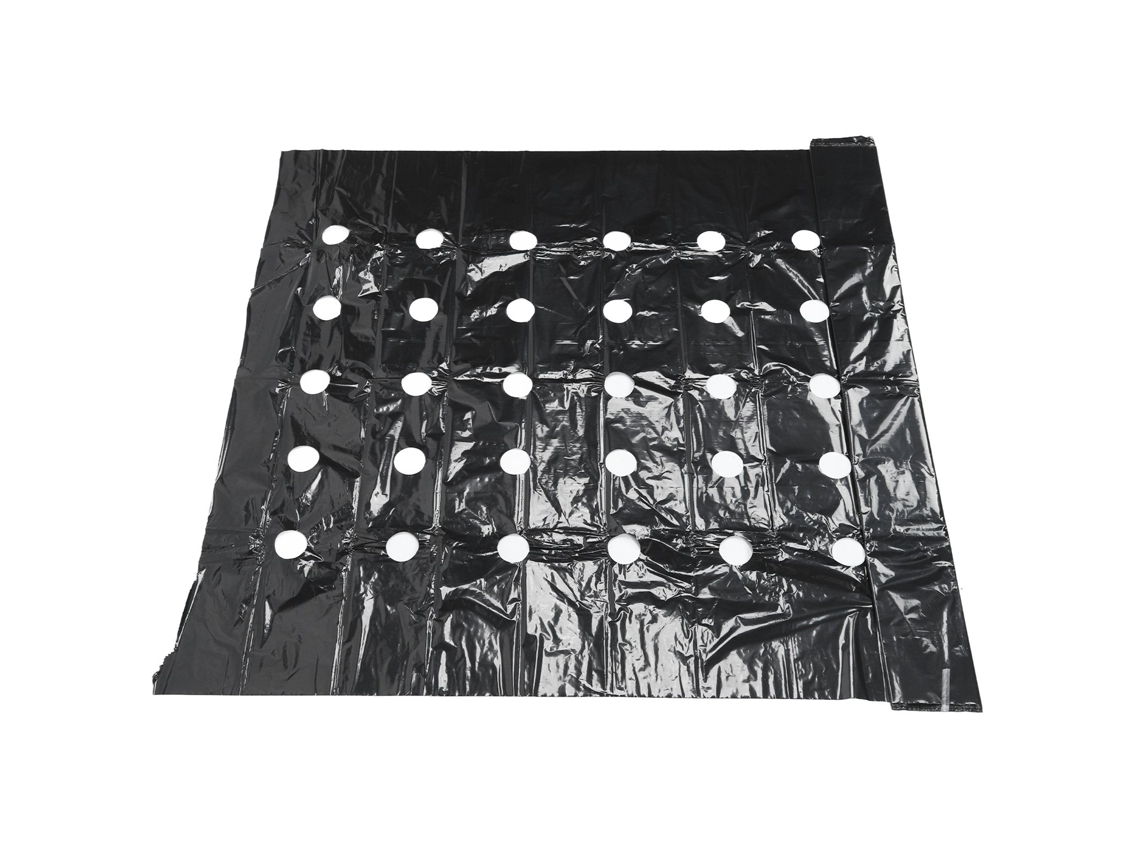 Cubierta De Mantillo De Pe Perforado Negro Para Invernaderos Con Aislamiento Térmico Y Control De Malezas.