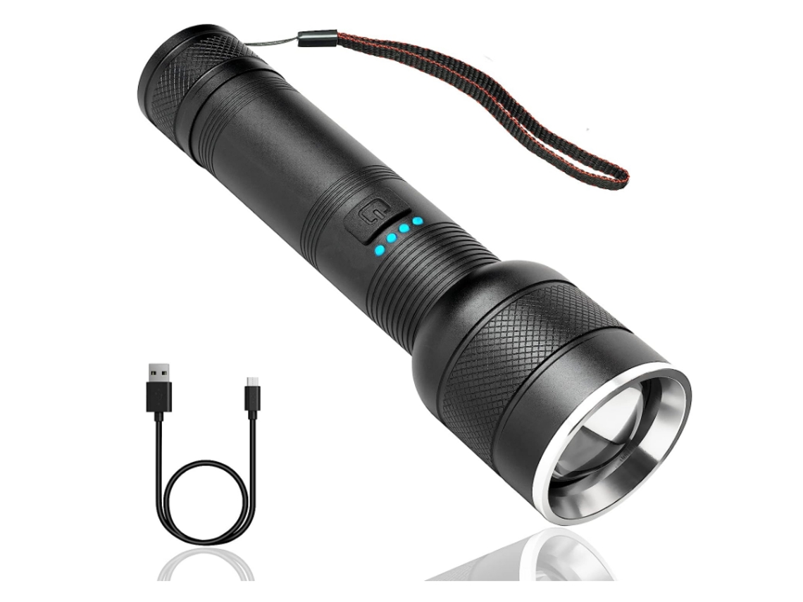 Linternas LED de alto lúmenes, linternas súper brillantes y potentes con 3 modos de iluminación, linterna de mano resistente al agua con zoom (negro) YIZHOOD