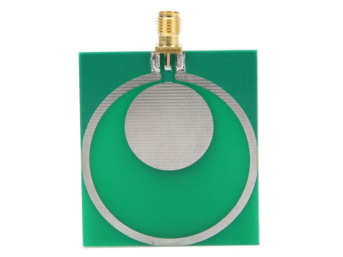 Antena Monopolo Uwb De 3,9-10,5 Ghz Para Posicionamiento Y Comunicación.