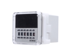 Relé De Tiempo Digital Led De 0,1 S A 99 H. Compatible Con Retardo Cíclico, Reinicio Y Pausa. 1 Na, 1 Nc. Montaje En Panel O Riel Din De 35 Mm.