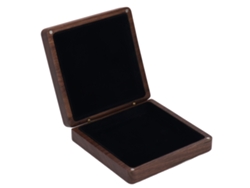 Caja Para Pulseras De Nogal Hecha A Mano Con Biseles Entrelazados Y Tapa Magnética.