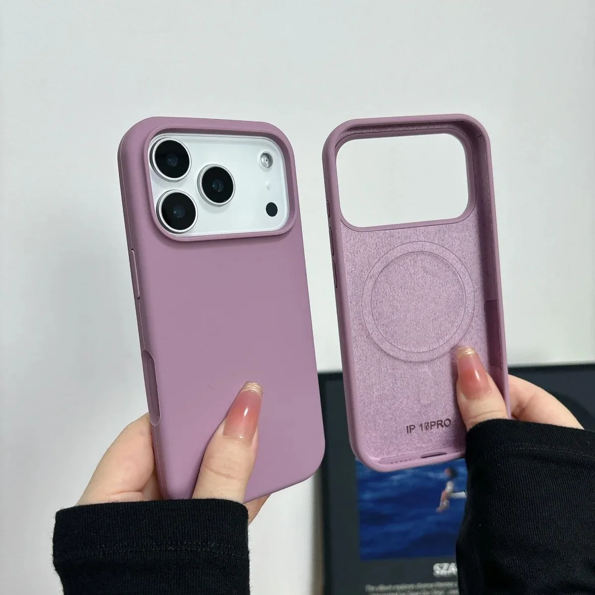 (grosella Negra Iphone 16) Funda Original De Silicona Líquida Magsafe Para Iphone.