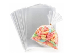 100 bolsas de celofán transparente, de 35 x 22 cm cada una.