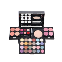 Maquillaje image