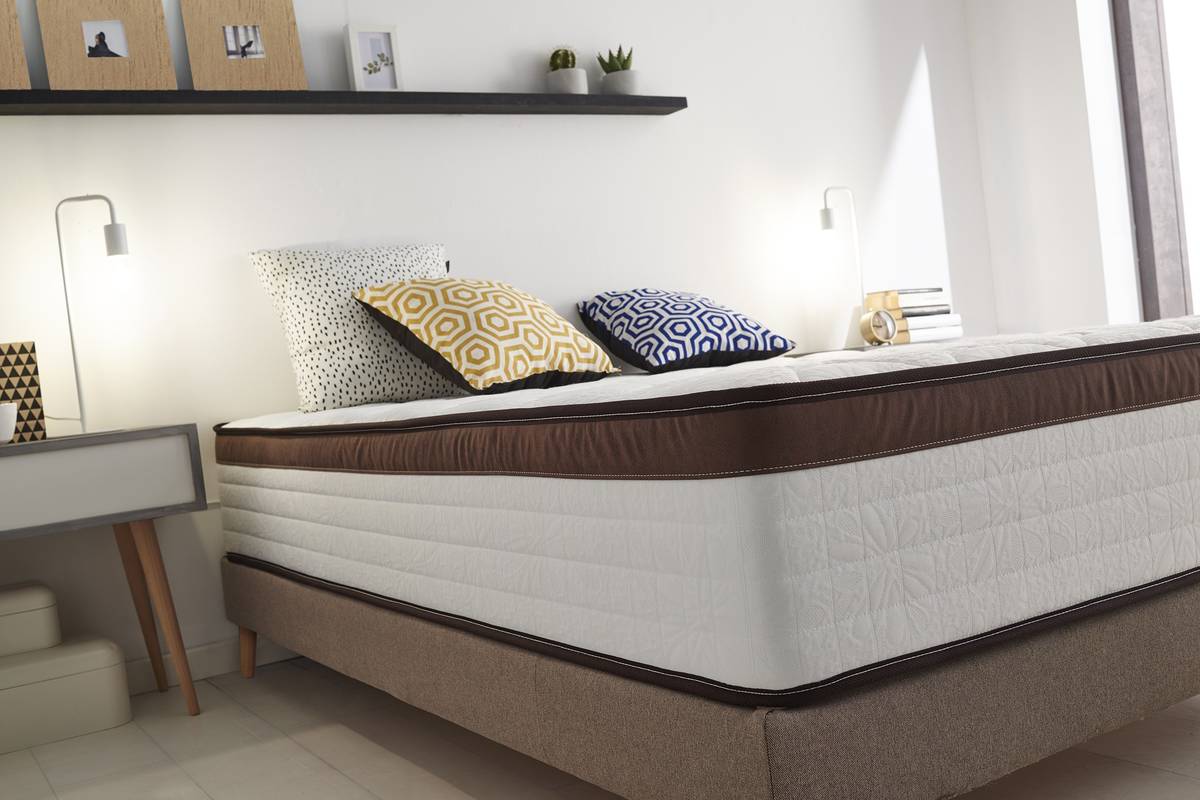 Colchón MOONIA Royal Multicare Viscoelástico (150x190 cm - Altura: 30 cm)