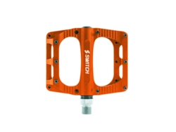 Par de pedales de aluminio con pasadores roscados SWITCH Freeride