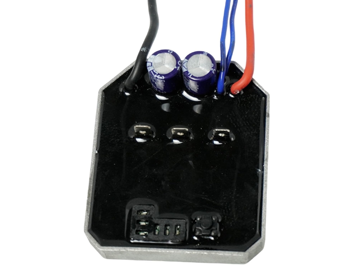 La Placa De Control De La Máquina De Corte Admite Una Corriente De Hasta 55 A Durante La Fabricación.
