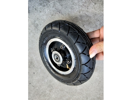 Neumático de scooter eléctrico con vehículo de inflado de cubo de rueda Neumático de aleación de aluminio[Neumático Interior Hacia Fuera]