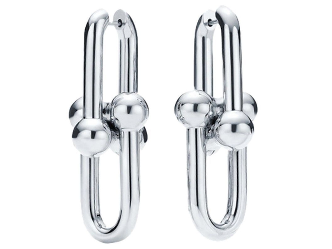 Los Elegantes Y Versátiles Pendientes Con Forma De Herradura Realzarán Tu Estilo.