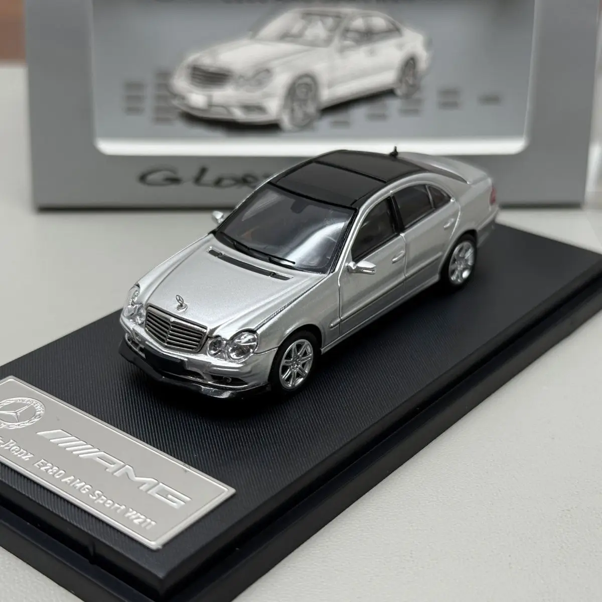 Modelo De Coche De Aleación W211 (gris) Y Modelo De Coche De Juguete