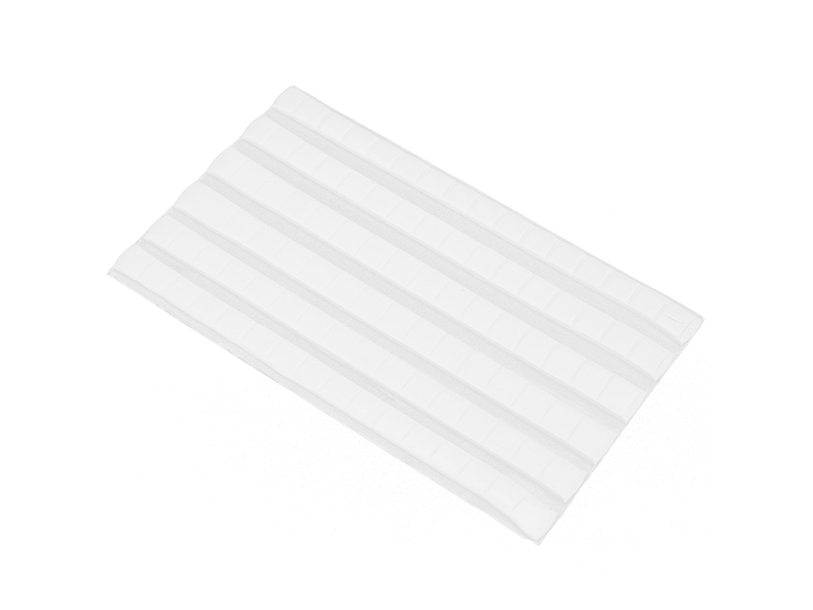Una base para exhibir herramientas de arcilla para decoración de uñas, pegamento para uñas, accesorios de manicura y adornos.