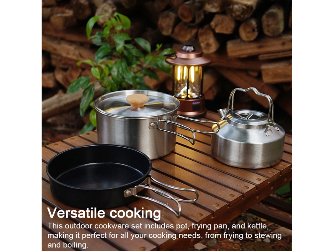 Juego de utensilios de cocina para acampar y hacer senderismo.