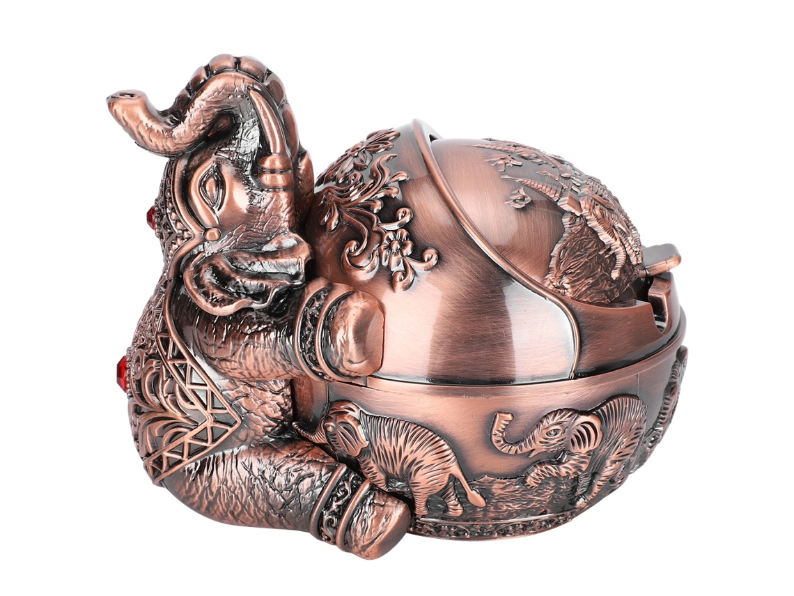 Elegante cenicero de aleación de zinc con un innovador diseño de elefante y relieve para el hogar, el hotel y la oficina.