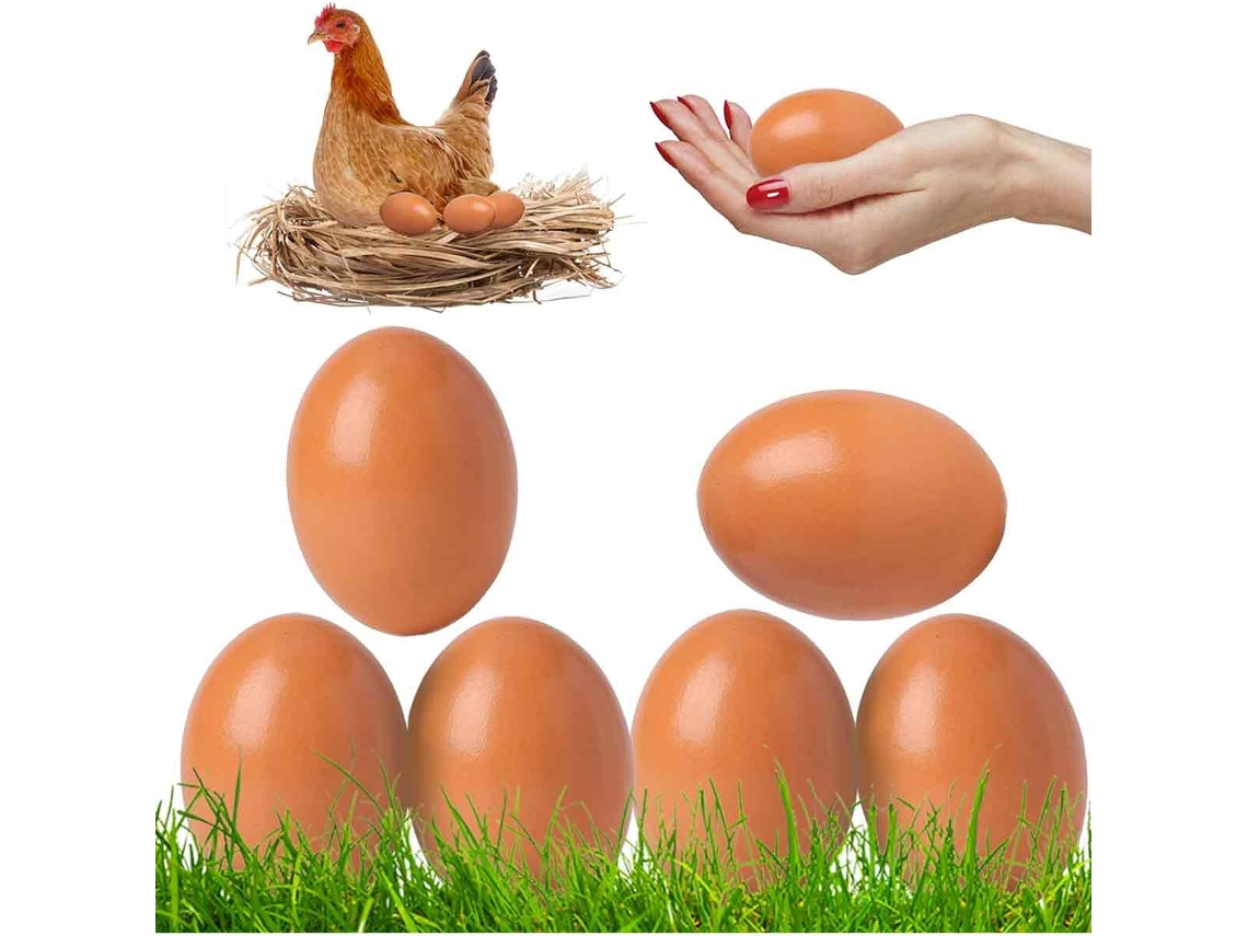 Huevos de gallina marrones realistas, huevos de granja que estimulan la puesta. Superficie lisa para un uso seguro en gallineros y granjas.
