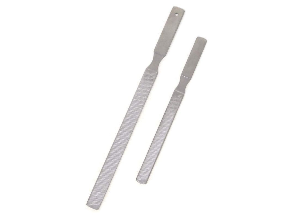 2 limas de uñas de acero inoxidable de doble cara para manicura y pedicura en salón o en casa.