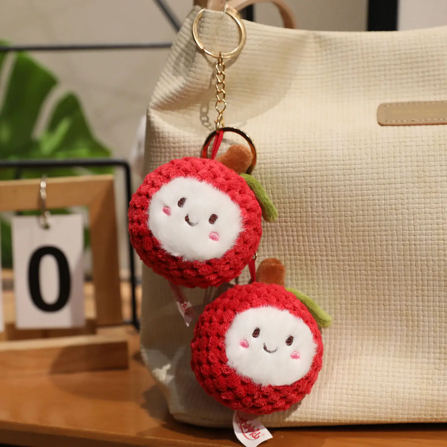 (3 Piezas) Lindo Peluche Realista De Lichi Con Diseño De Dibujos Animados Estilo Anime