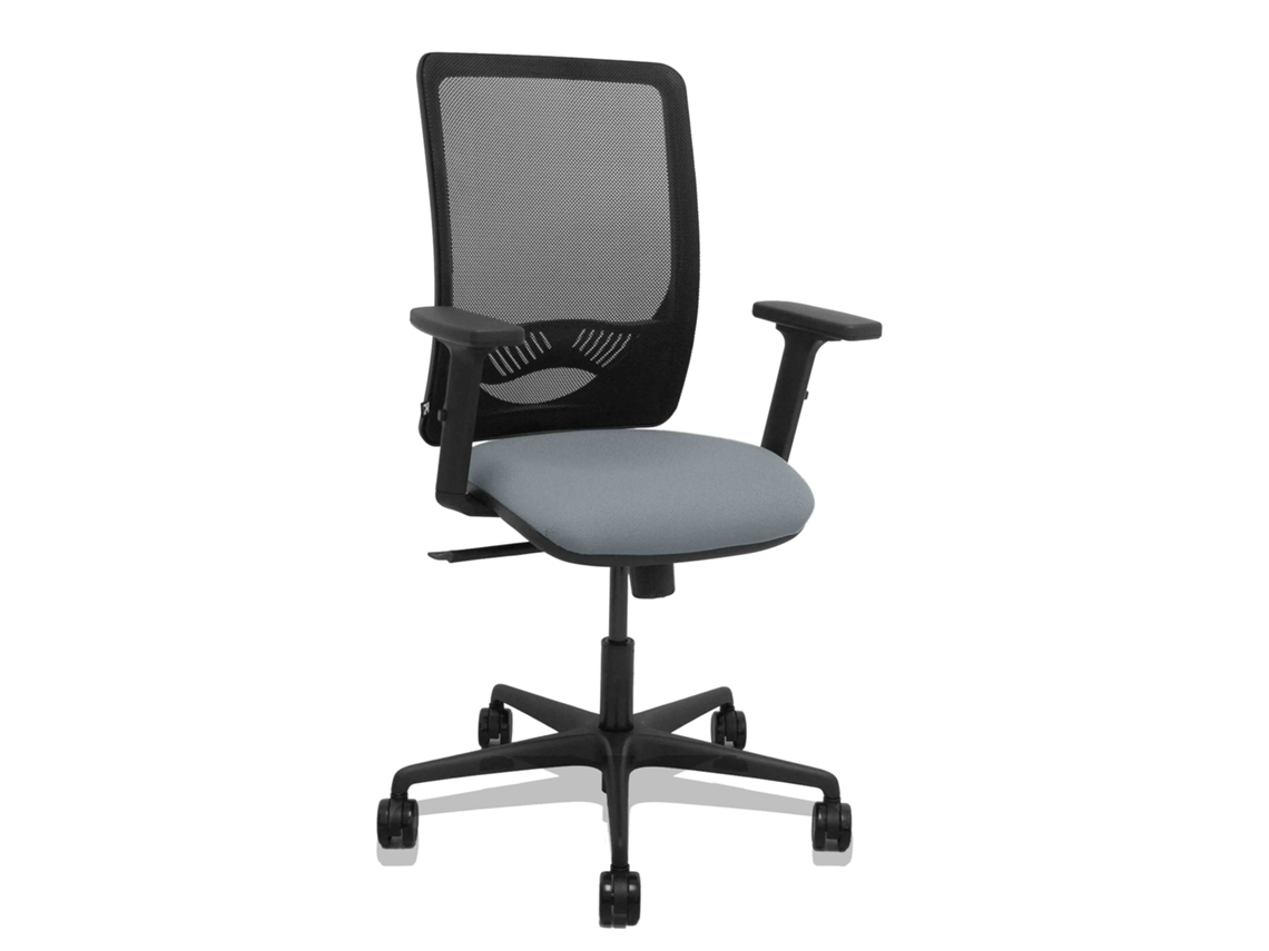 Silla de oficina Zulema con mecanismo sincronizado, tapizada en tela gris y malla negra. Equipada con soporte lumbar 1D, reposabrazos 2D y ruedas de 65 mm.