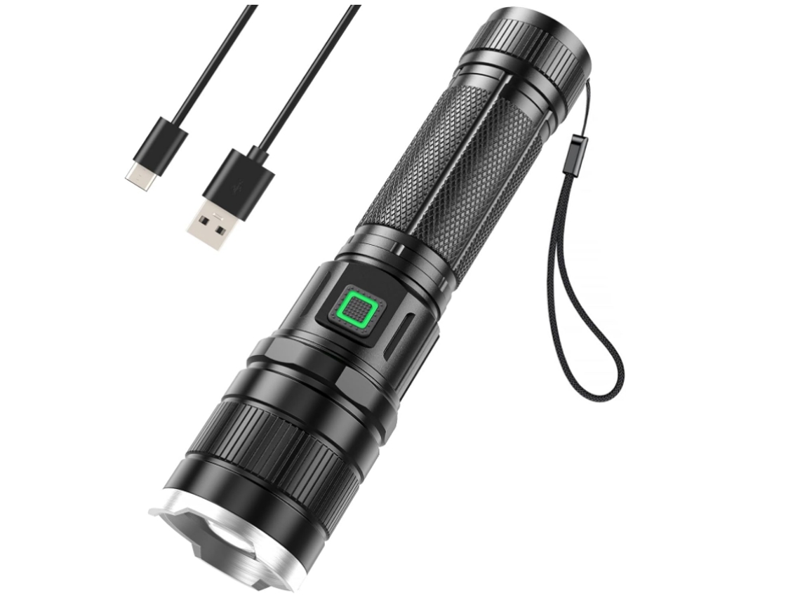Linterna LED portátil Yizhood de 6000 lúmenes, 3 modos de zoom, IP65, color negro