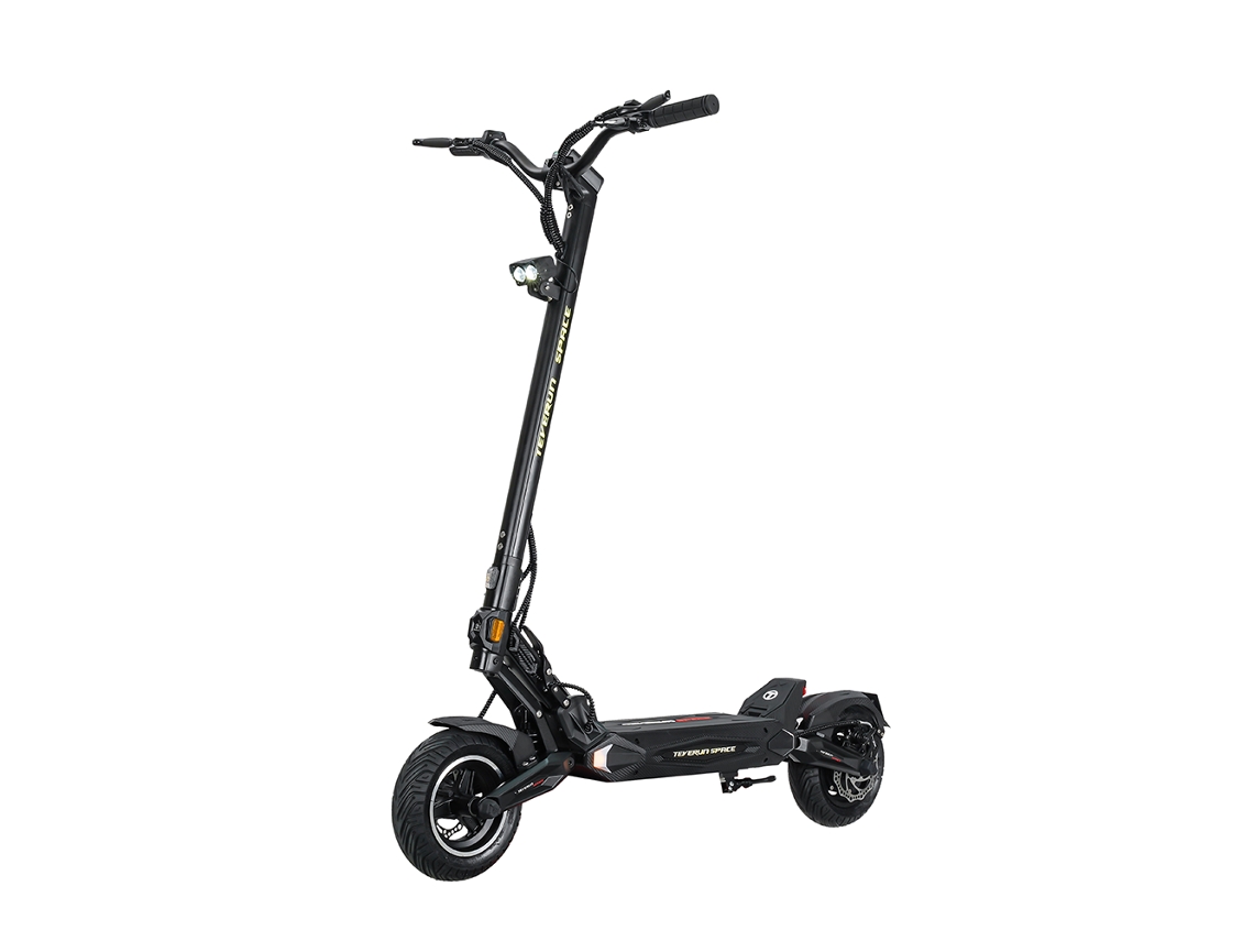 Patinete eléctrico Teverun Space Lite con batería de 52v 18ah y conectividad a la aplicación.