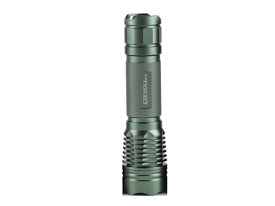 Linterna potente M21b Sft40 de 3 V y 8 A, 12 grupos, 6500 K, LED 21700, herramientas tácticas de supervivencia para exteriores.