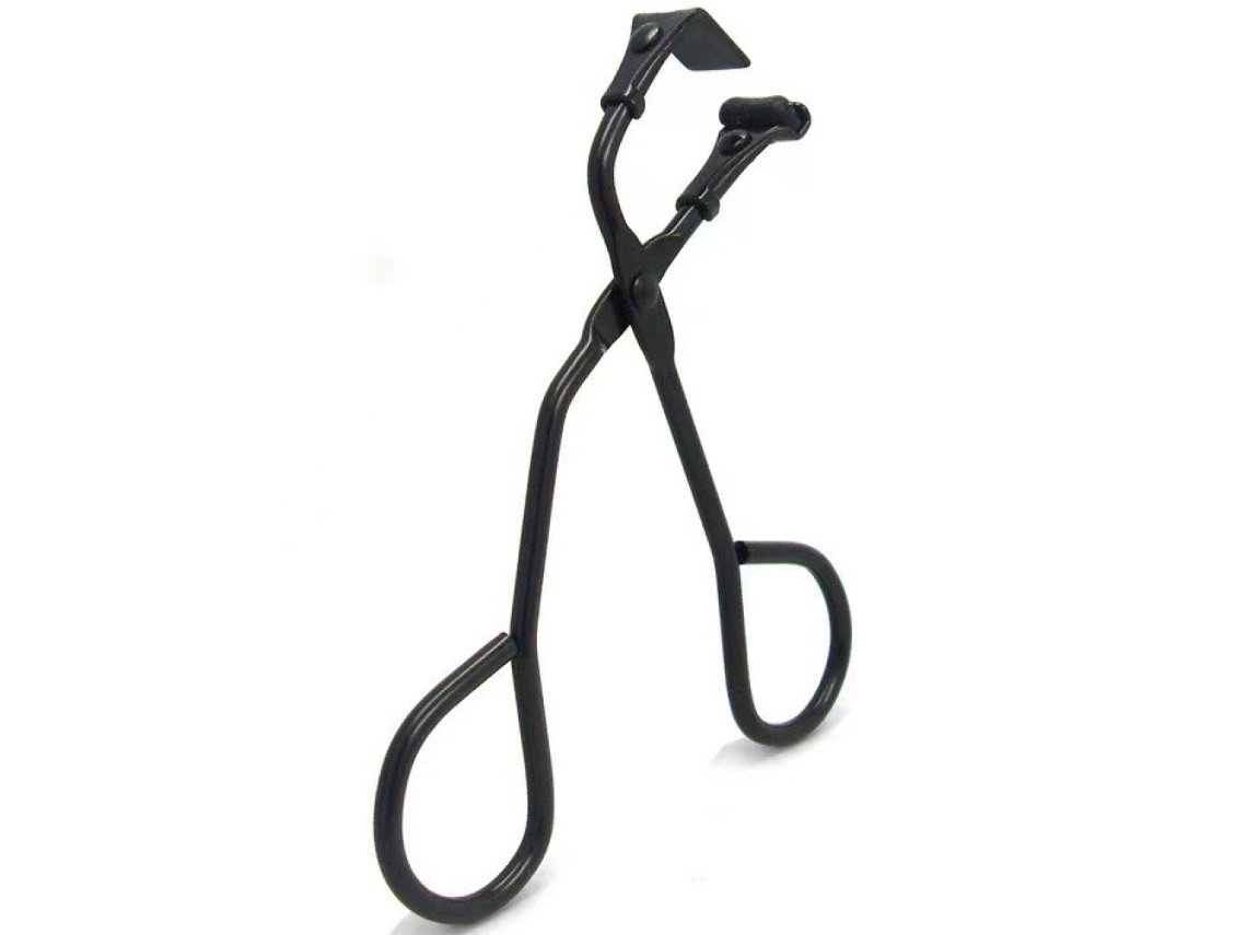 Rizador de pestañas de 2 piezas con revestimiento galvanizado negro mate y estuche elegante para una experiencia duradera y resistente.