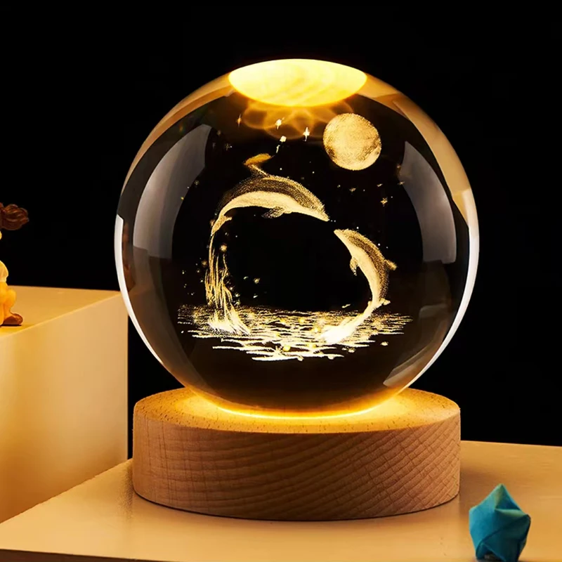 Bola De Cristal 3d Con Forma De Delfín Y Luna (luz Cálida) De 6 Cm
