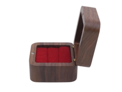 Caixa de Anel de Madeira Mini Nogueira preta 5.5cm com Almofada Vinho para Noivado Casamento