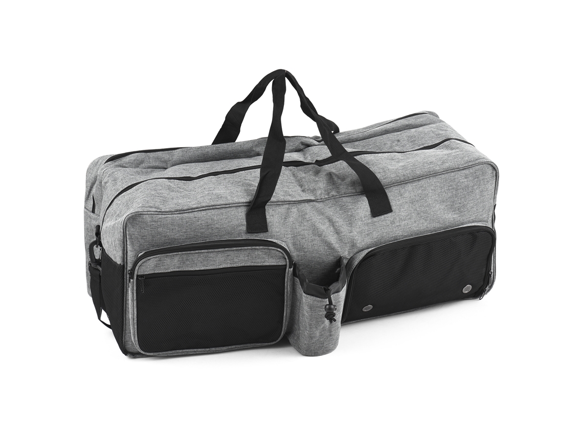 Mochila de tenis con compartimento ventilado para zapatos.