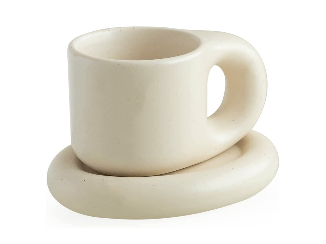 Juego de taza y platillo de cerámica de 260 ml, ideal para espresso, café con leche y un elegante té de la tarde.