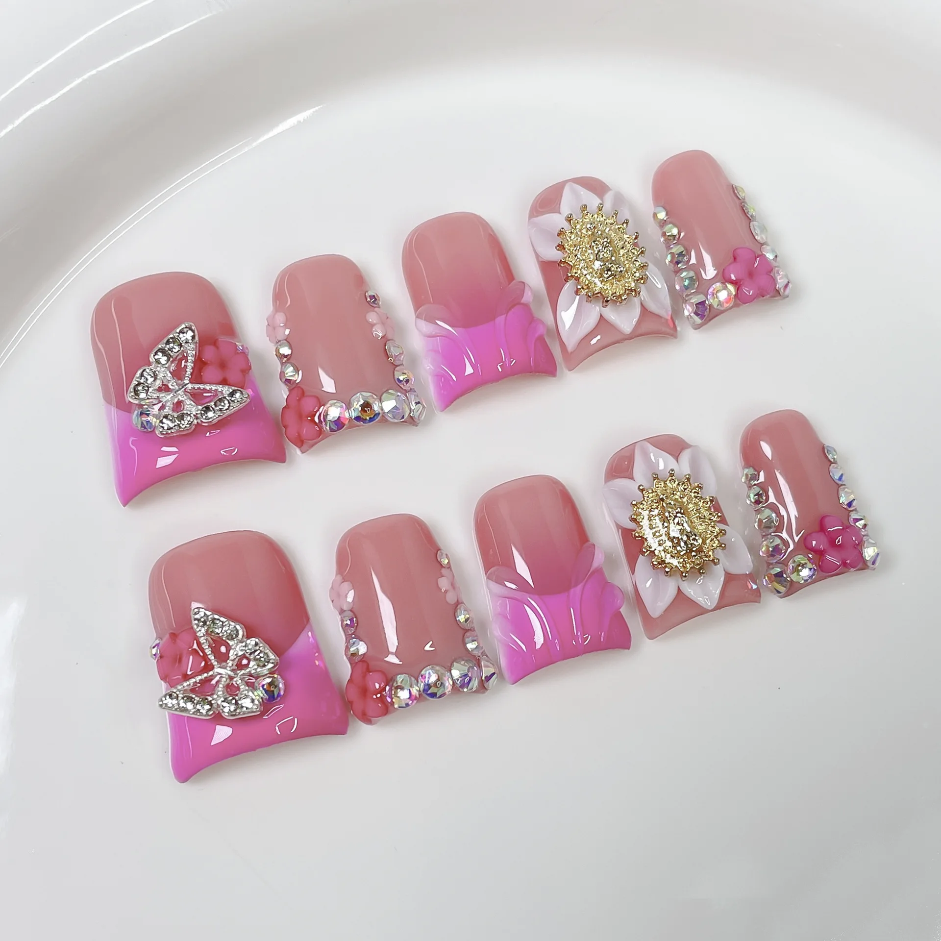 (661-l) Set De 10 Uñas Postizas Hechas A Mano Con Mariposa Brillante - Uñas De Presión