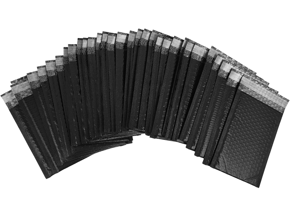 Paquete De 51 Sobres De Burbujas Negros Autoadhesivos De 15 X 20,4 Cm.