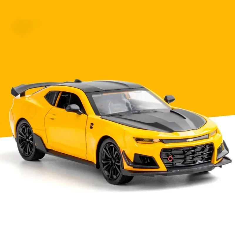 (Camaro amarillo) Coche miniatura de metal fundido a presión a escala 1:24 con puertas que se abren.