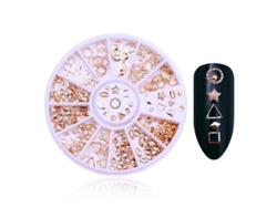 Accesorios para uñas decoradas con pedrería, cristales y apliques de pedrería.