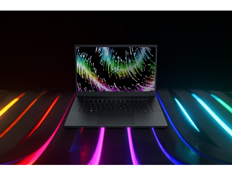 Portátil RAZER 74110 (15.6 '' - Intel® Core™ i7 i7-13800H - RAM: 16 GB - 1000 GB SSD - NVIDIA GeForce RTX 4070)