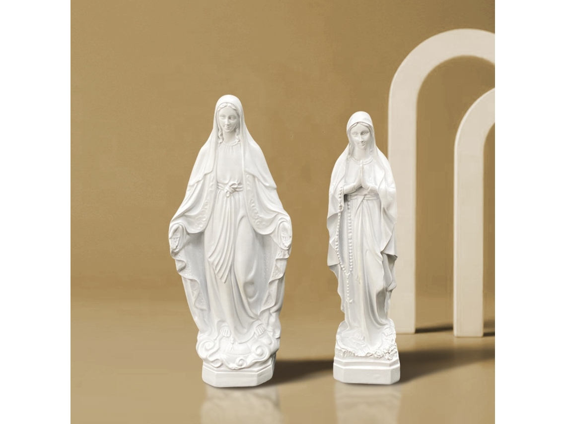 Esculturas de resina, piezas decorativas para salones y recibidores.