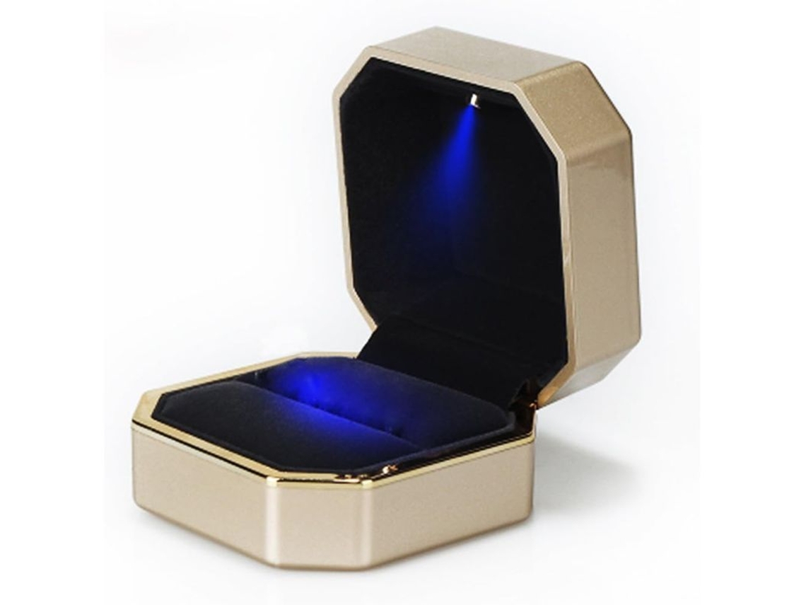 Estuche de lujo para anillos con luz LED, estuche cuadrado de terciopelo para bodas y compromisos, color dorado.