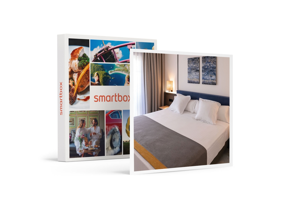 Caja Regalo SMARTBOX URH Sitges Playa 4*: 1 noche en habitación superior con cava y desayuno