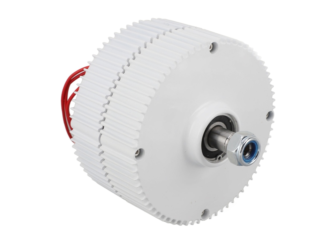 Alternador síncrono de imán permanente de 2 ejes y 300 W