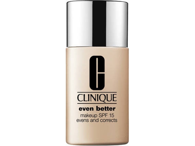 Base CLINIQUE Even Better 06