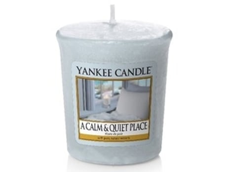 YANKEE CANDLE - A Calm & Quiet Place Candle - Aromatic votive candle 49.0g