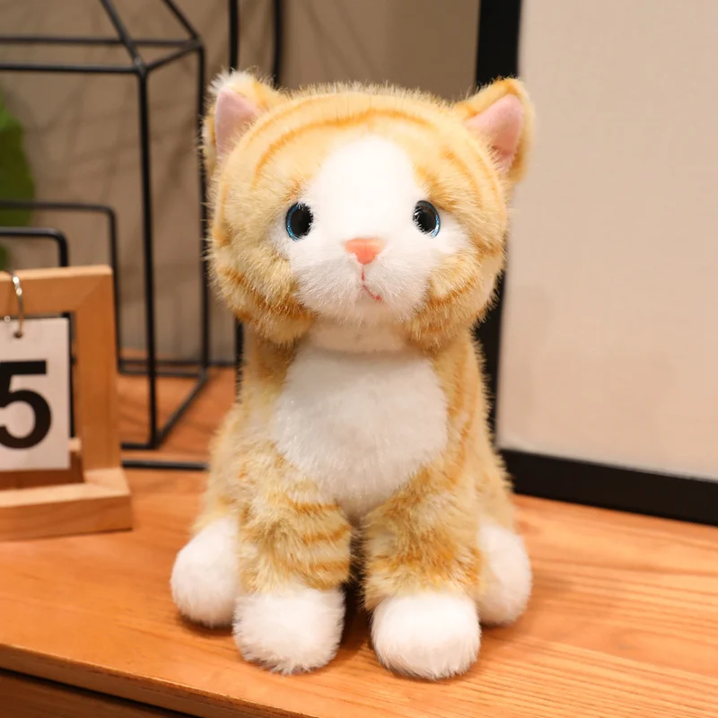 Precioso peluche realista de gatito de dibujos animados para niños. MDUG (amarillo, 22 cm)